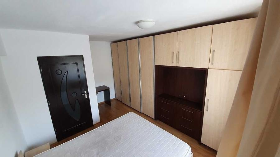 Apartament cu 2 camere decomandat, mobilat în Est