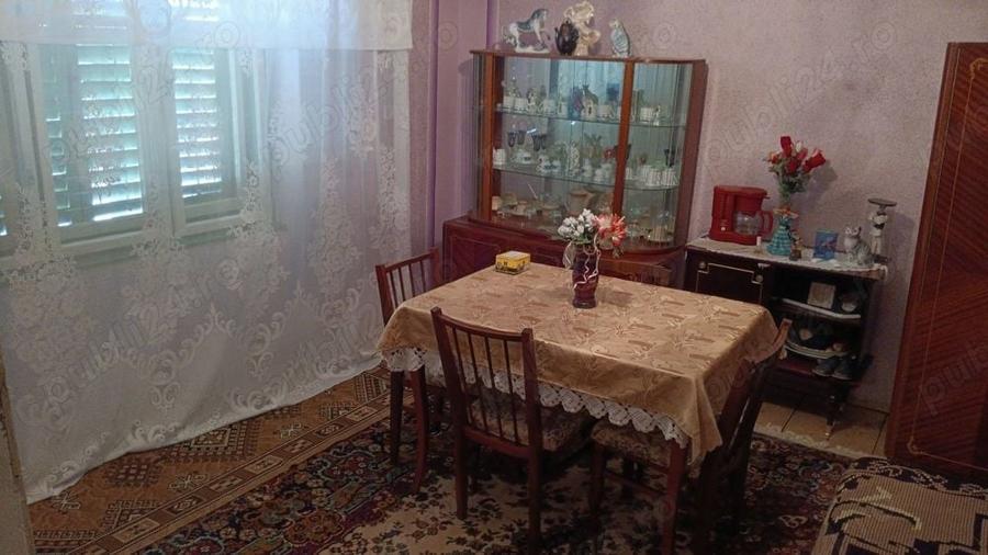 Casă cu 4 camere cu Teren 2000 Mp în Central