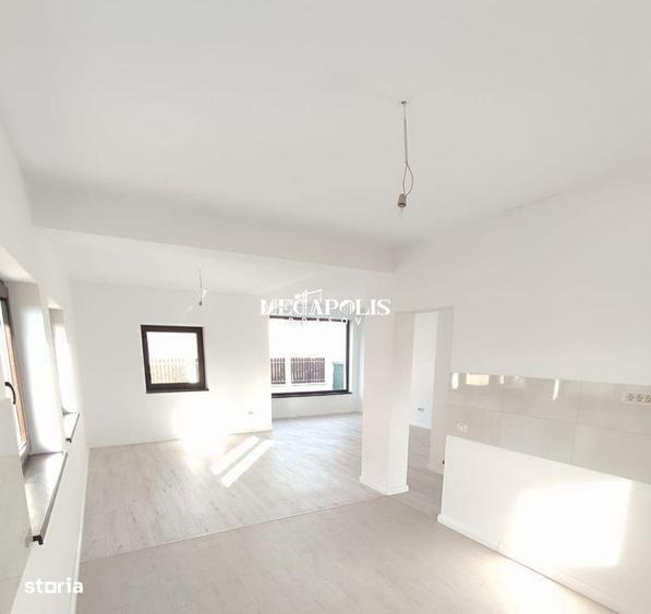 Casă cu 4 camere cu Teren 540 Mp în Sânpetru
