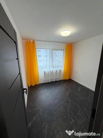 Apartament cu 4 camere decomandat în Militari