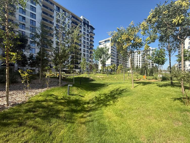 Apartament cu 3 camere decomandat în Pipera