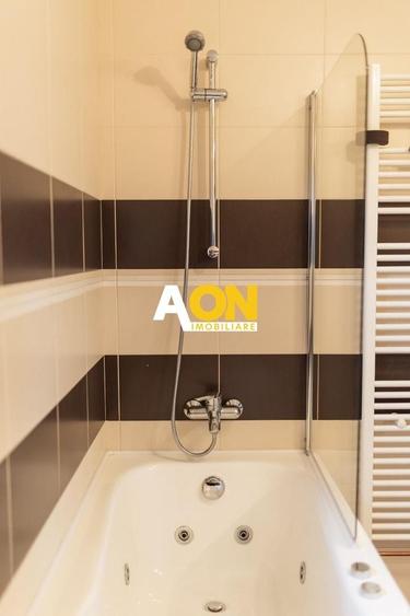 Casă individuală cu 5 camere cu Canalizare în Sud