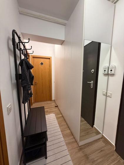 Apartament cu 2 camere decomandat în Est
