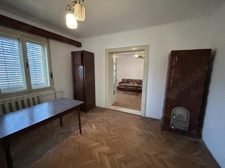 Casă cu 4 camere cu Teren 1500 Mp în Mândruloc