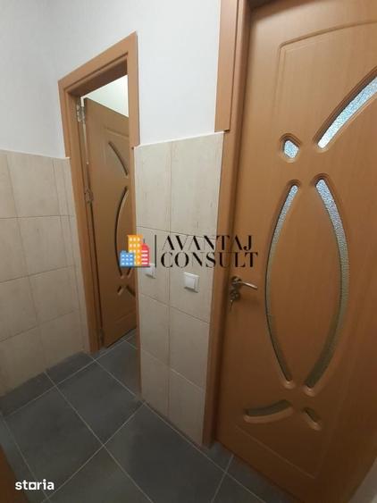 Spațiu comercial, de 2,360 mp, în Central