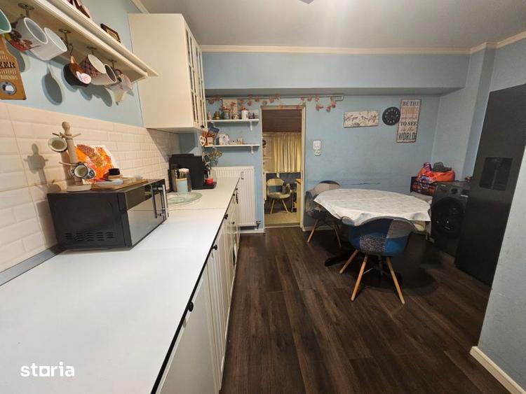 Apartament cu 3 camere semidecomandat, mobilat în Aviației