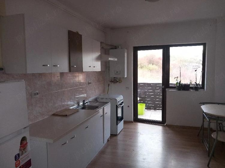 Apartament cu 2 camere semidecomandat în Florești