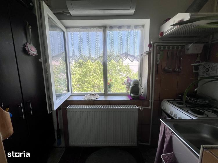 Apartament cu 2 camere decomandat în Lipovei