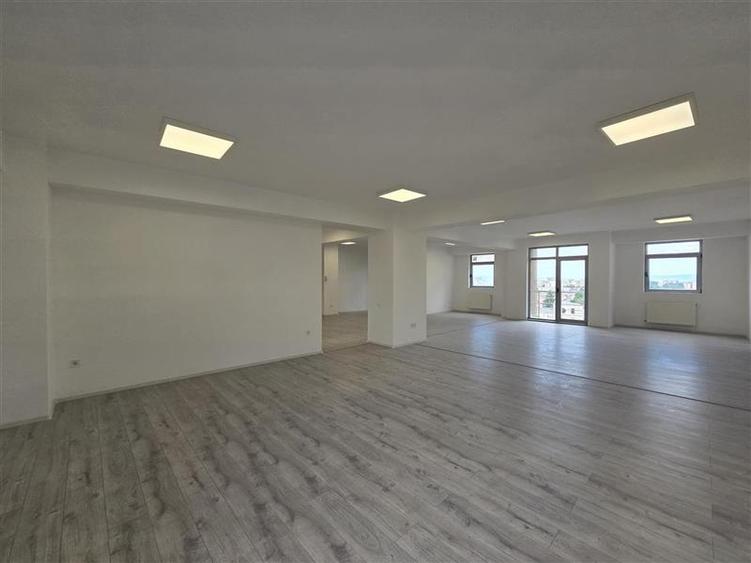 3 Apartamente de vanzare Centrul Civic pretabile birouri - 36