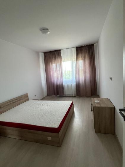 Casă cu 3 camere cu Teren 100 Mp în Central