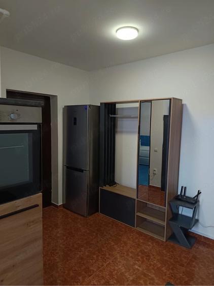 Garsonieră decomandată în Florești
