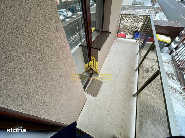 Apartament cu 3 camere, mobilat în Între Lacuri