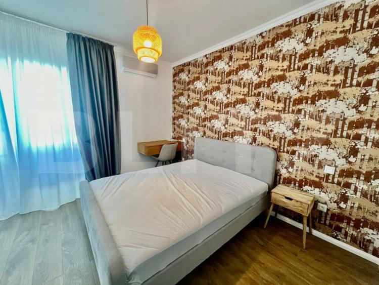 Duplex la cheie cu 4 camere, 250 mp teren, 2 parcari zona Av - 5