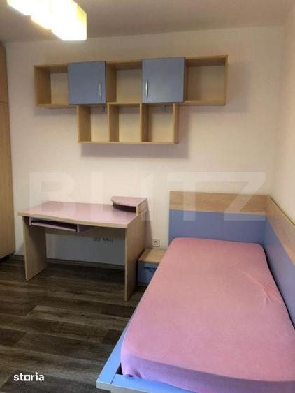 Apartament cu 3 camere semidecomandat în Bună Ziua