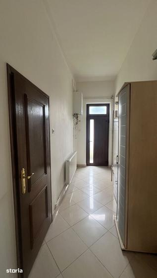 Apartament cu 5 camere în Central