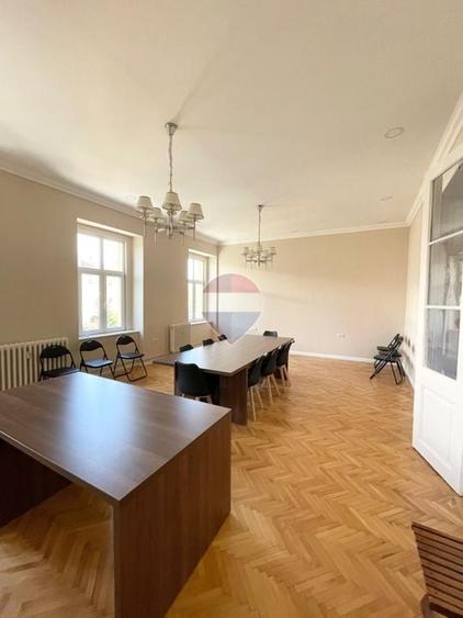 Birou, de 55 mp, în Ultracentral