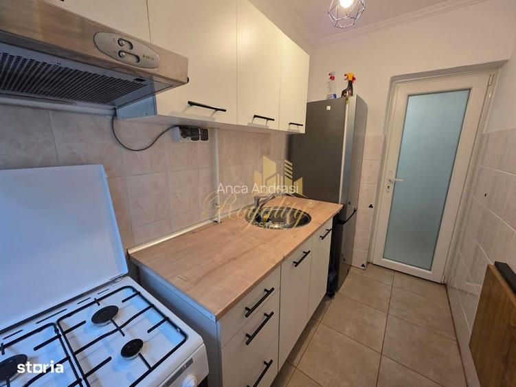 Apartament 2 camere, RENOVAT, centrala proprie - Zona Girocului