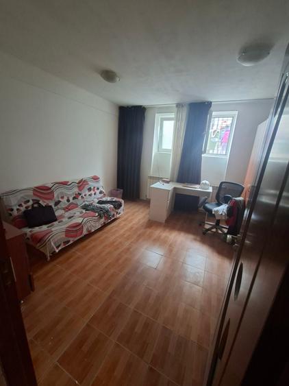 Apartament cu 2 camere decomandat în Dorobanți