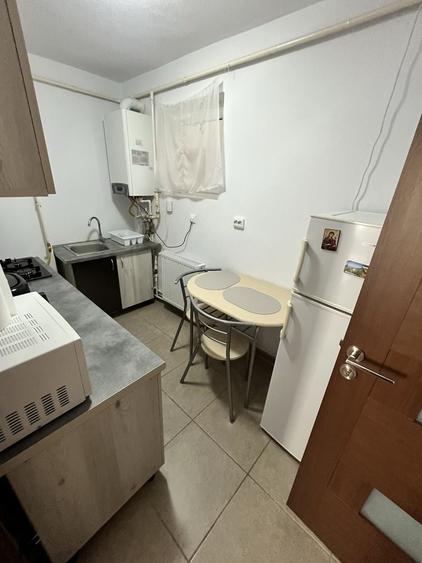 Apartament cu 2 camere semidecomandat în Ultracentral