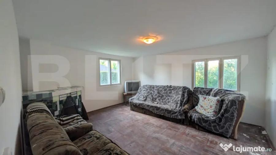 Casă cu 3 camere cu Teren 1159 Mp în Central