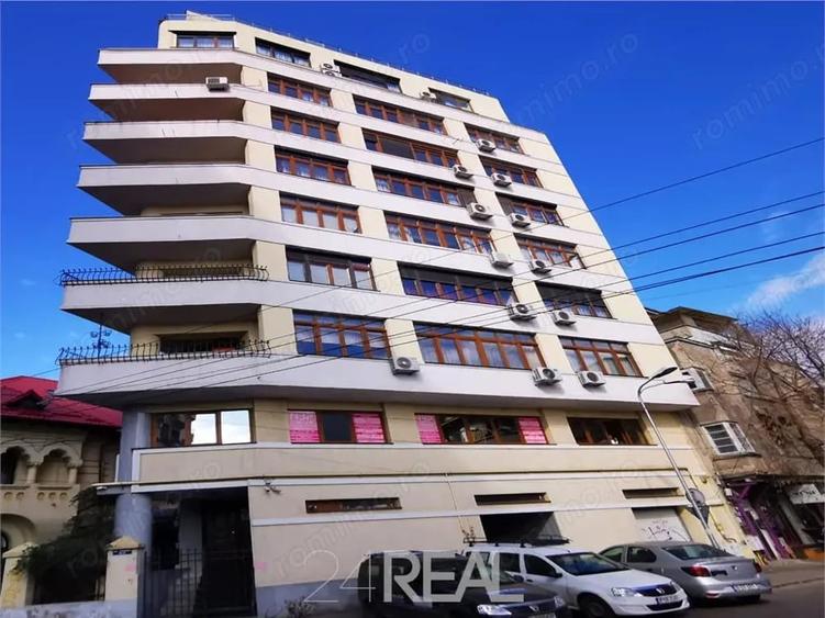 Apartament cu 4 camere în Dacia