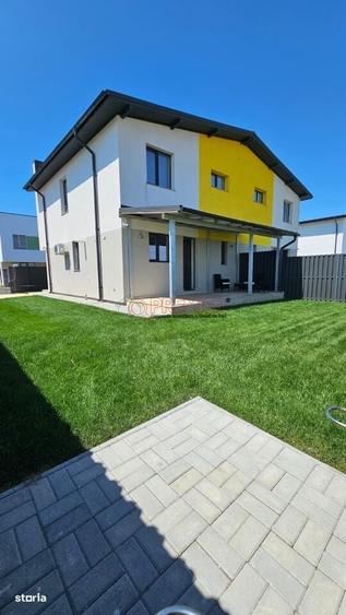 Casă cu 4 camere în Vidra