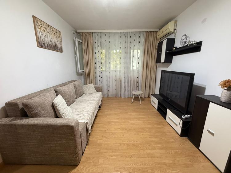 Apartament cu 2 camere semidecomandat în Dristor