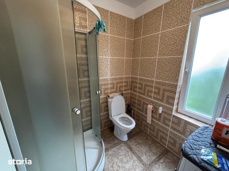 Apartament cu 3 camere decomandat în Europa