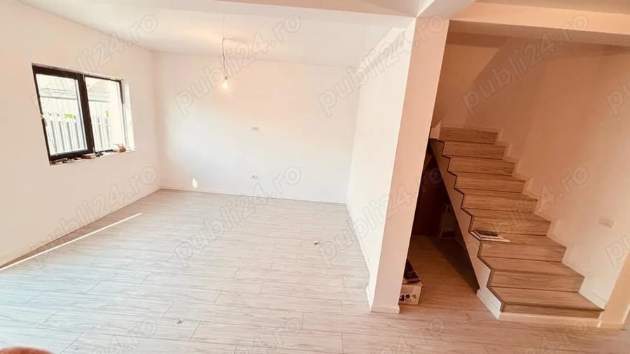 Casă cu 3 camere cu Teren 100 Mp în Central