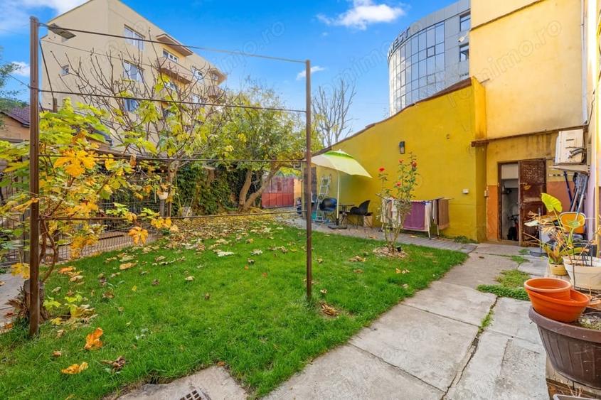 Casă cu 4 camere cu Teren 500 Mp în Podgoria