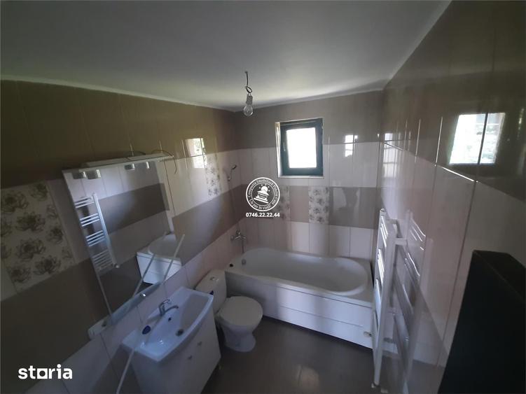 Casă cu 4 camere cu Teren 624 Mp în Breazu