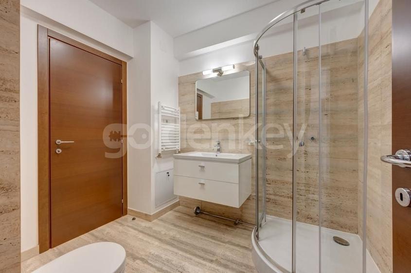 Apartament cu 4 camere decomandat în Dacia