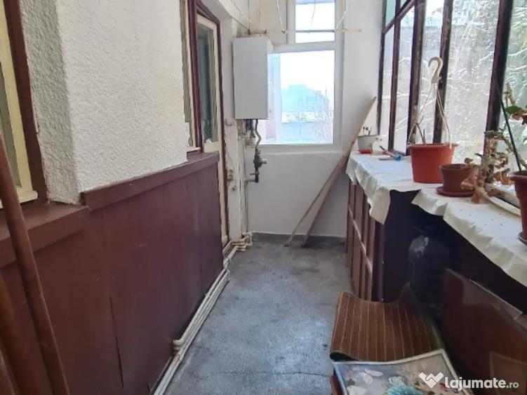 Apartament cu 2 camere decomandat în Ultracentral