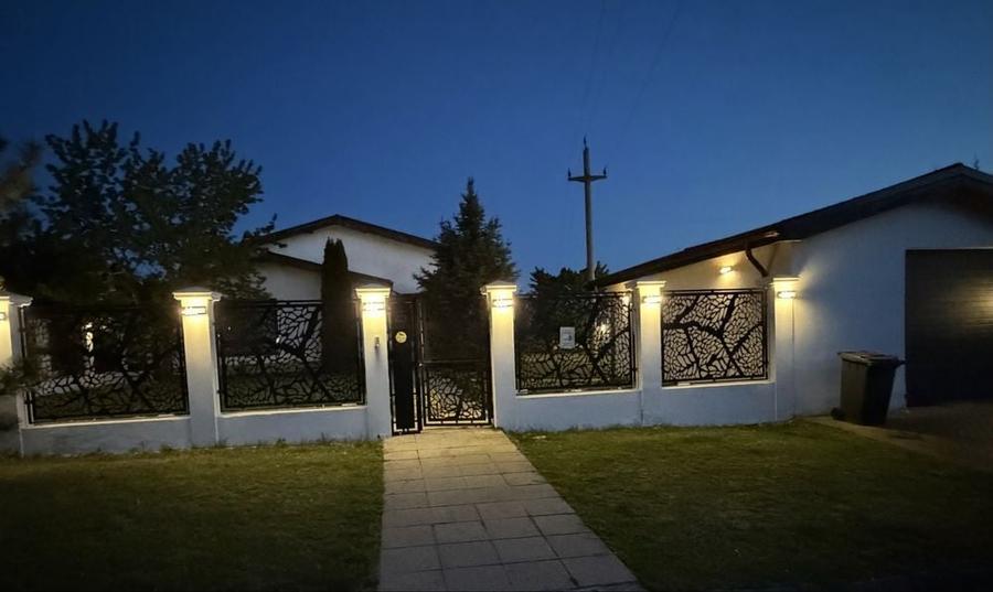 Vanzare vila in Galati cartier Altstil teren 1300 mp - 1