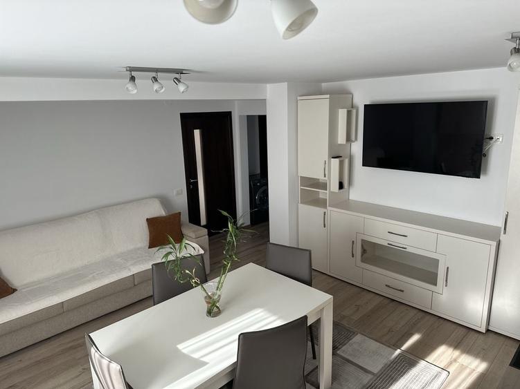 Apartament cu 2 camere decomandat în Scriitorilor