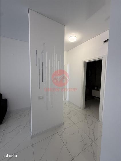 Apartament cu 5 camere decomandat în Central