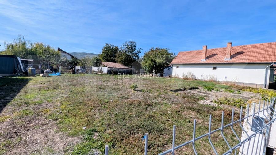 Teren intravilan, 439 mp, toate utilitatile, zona Micesti