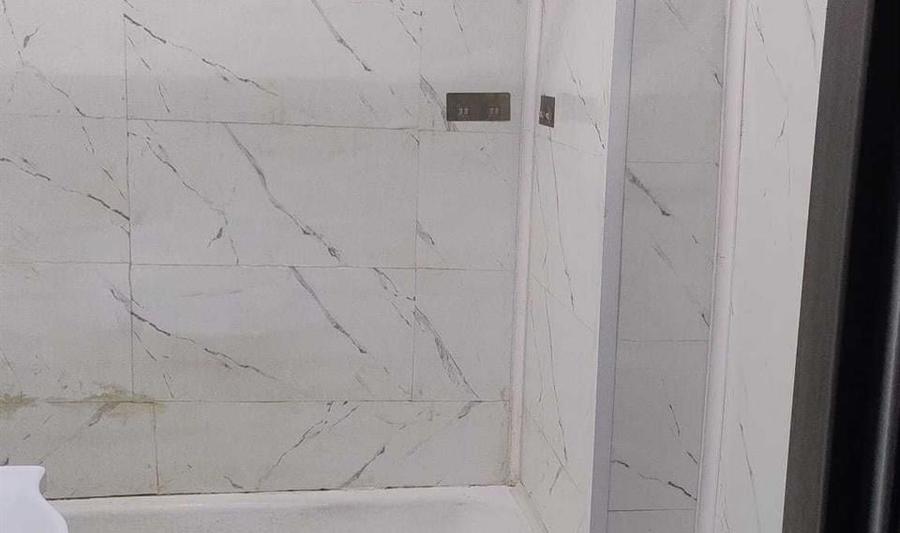 Apartament cu 2 camere semidecomandat în Gorjului