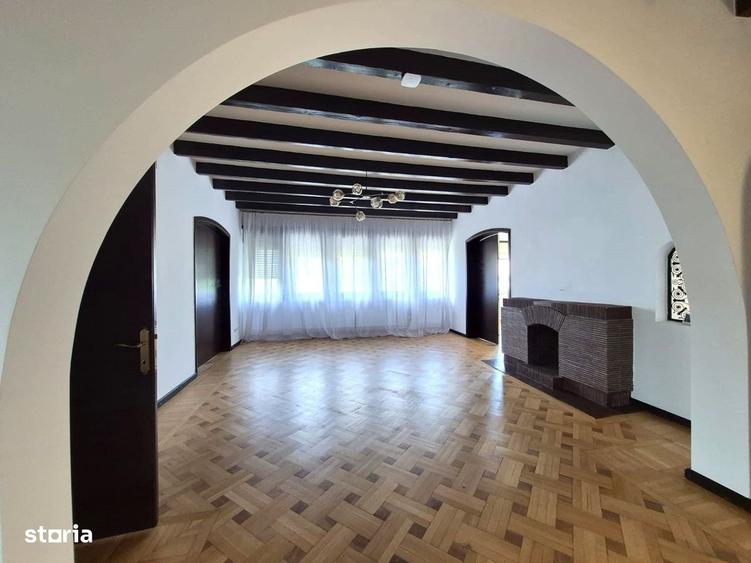 Apartament cu 4 camere decomandat în Aviatorilor