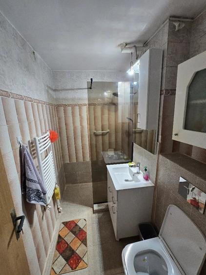 Apartament cu 2 camere semidecomandat în Inel II