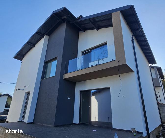 Casă cu 4 camere cu Teren 335 Mp în Trivale
