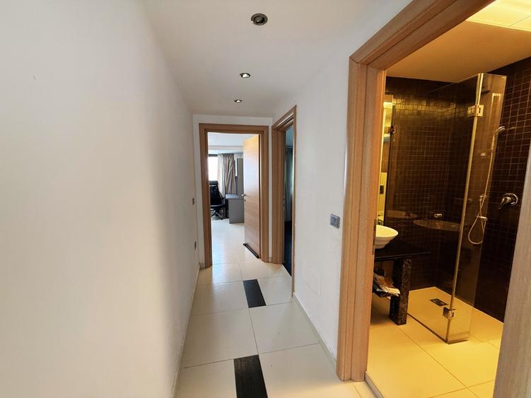 Apartament cu 3 camere decomandat în Moșilor