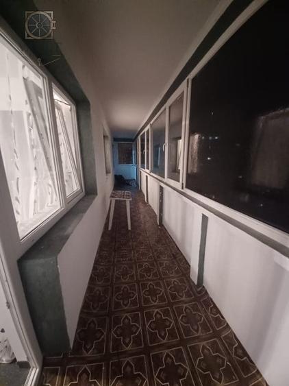 Apartament cu 3 camere semidecomandat în Pantelimon