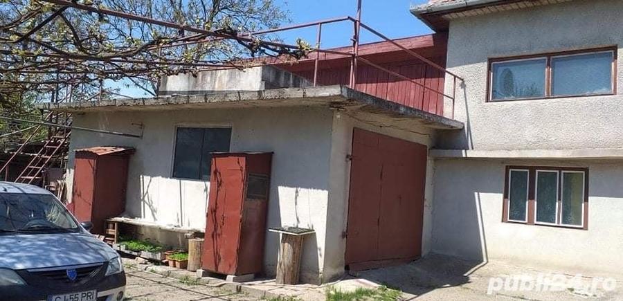 Casă cu 8 camere cu Teren 1669 Mp în Gilău