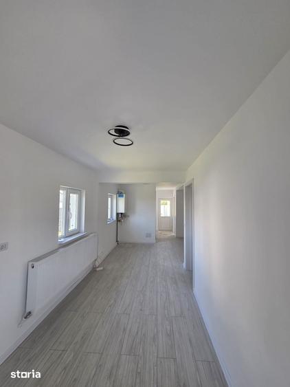 Casă cu 3 camere cu Teren 500 Mp în Dârmănești