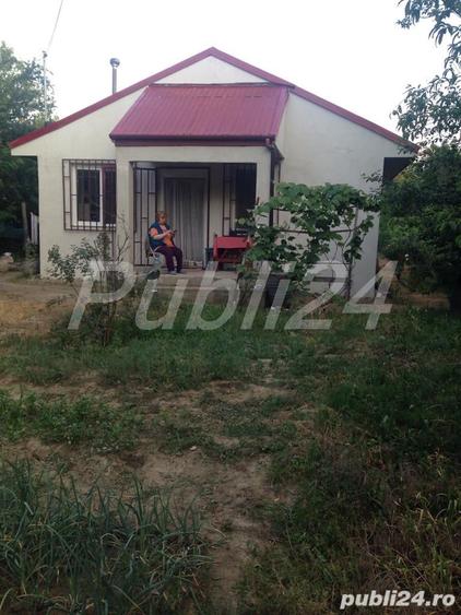 Casă cu 3 camere cu Teren 5000 Mp în Pătlăgeanca
