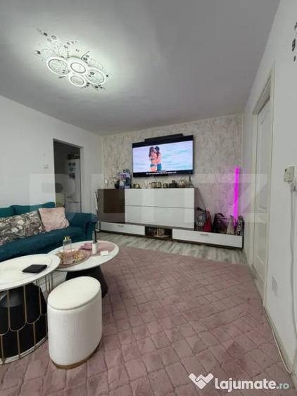 Apartament cu 2 camere semidecomandat în Central