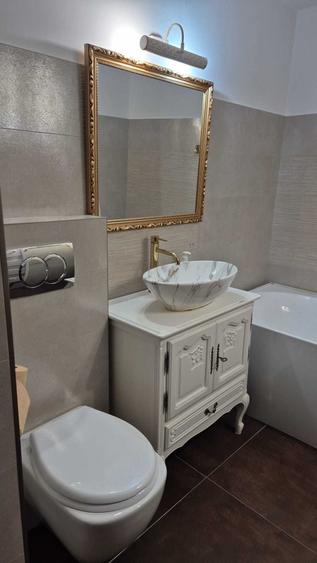 Apartament cu 4 camere decomandat în Ultracentral