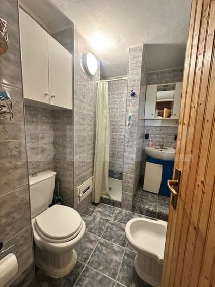 Apartament cu 4 camere decomandat în Central