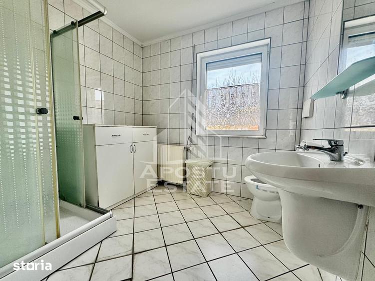 Casă cu 1 camere cu Teren 1500 Mp în Central